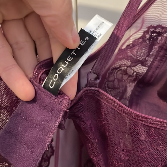 NWOT onesie - Picture 4 of 6